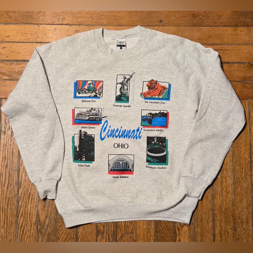VTG 90s Cincinnati Graphic Raglan Crewneck L